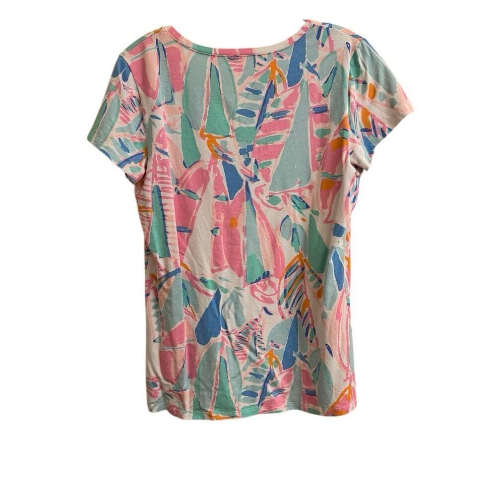 Lilly Pulitzer Michelle V-neck Tee Out to Sea Sailboat Print Size Large - Picture 2 of 5